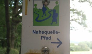 Nahequelle-Pfad